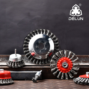DELUN Most Popular Durable Using 4inch Brass Bolw Twisted Wire Wheel Cup Brushes Angle Grinder Cheap Price