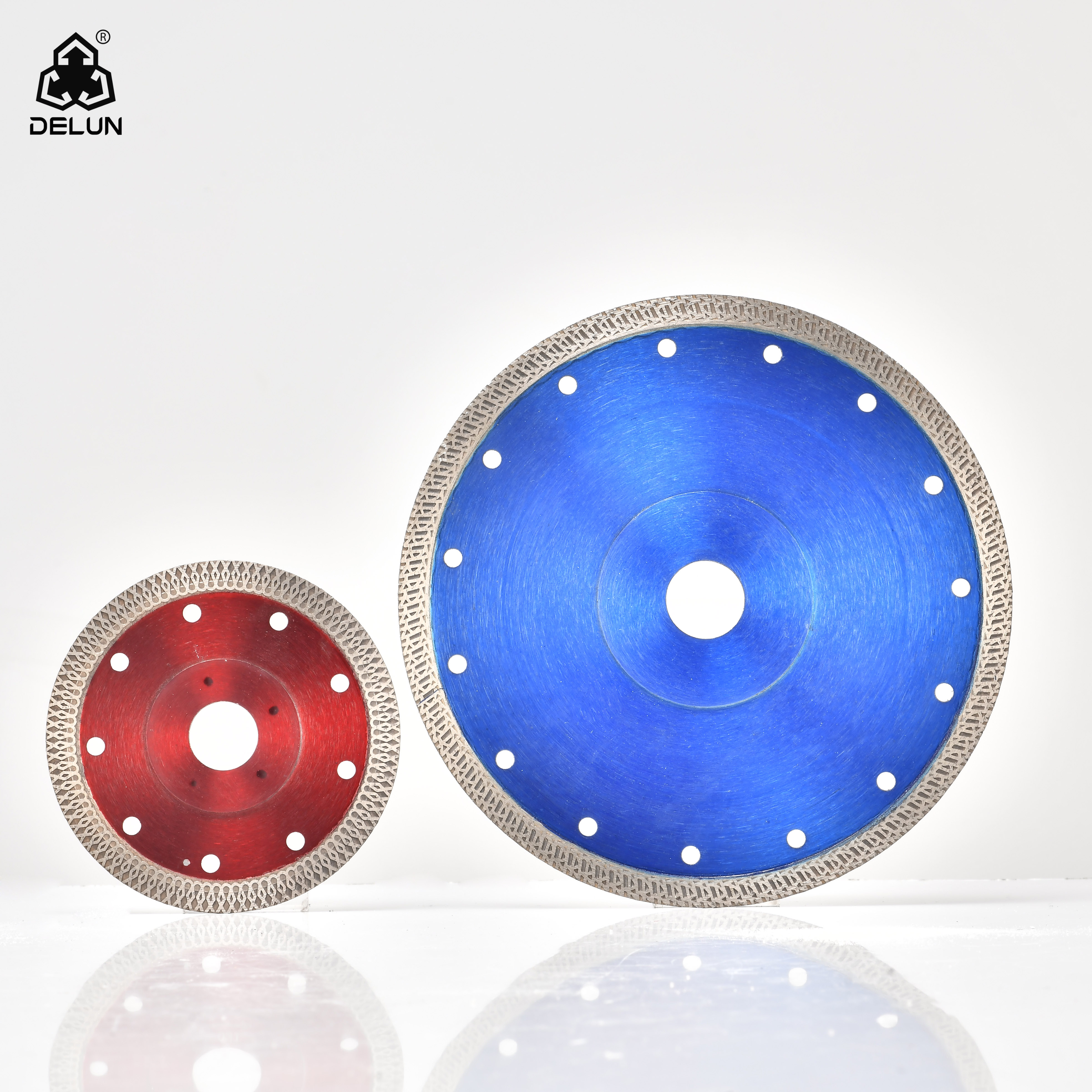 Is it okay to cut wood with a diamond blade? 